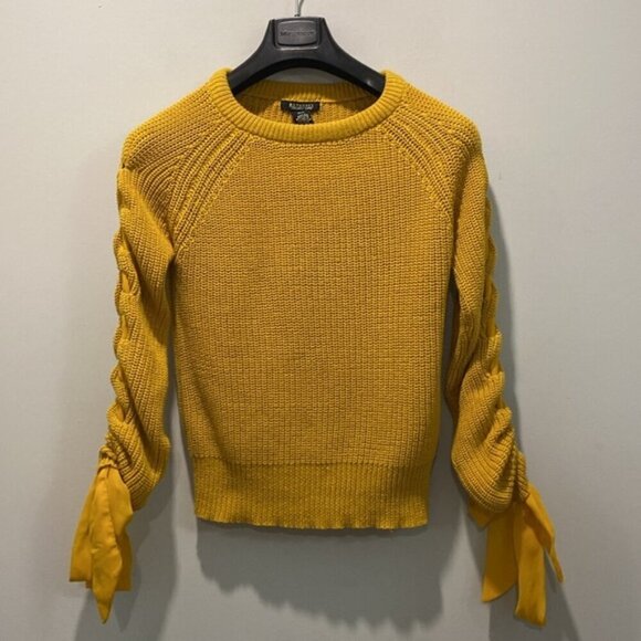 Revamped Yellow Sweater Knit size medium - Picture 4 of 15